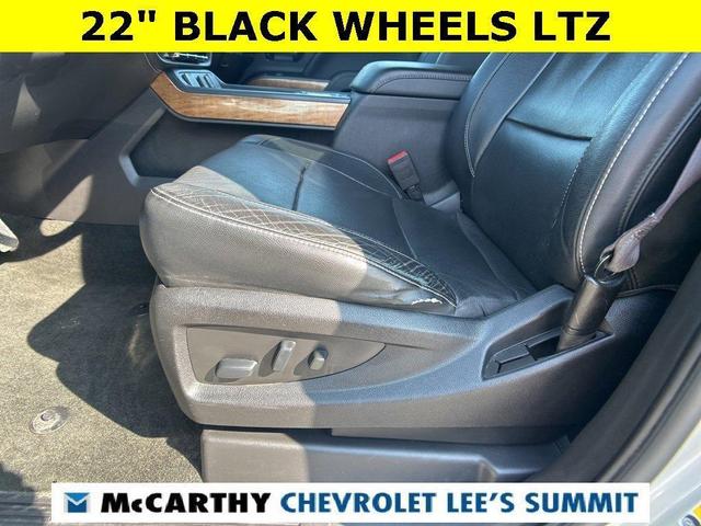 Photo of 2017 Silver Ice Metallic Chevrolet Silverado 1500