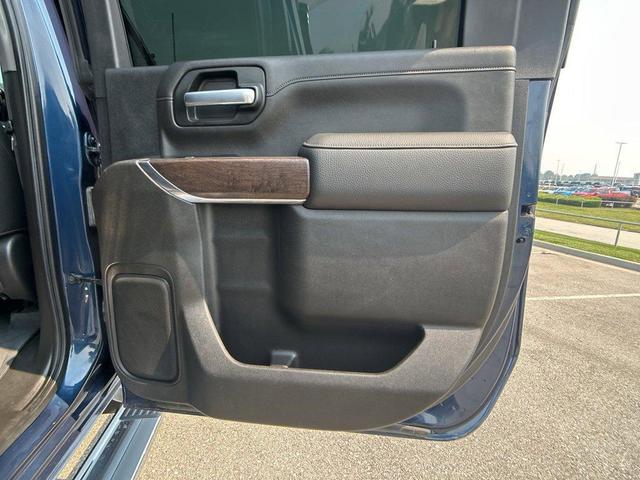 Photo of 2021 Pacific Blue Metallic GMC Sierra 2500