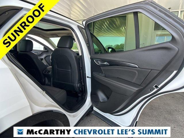Photo of 2022 Summit White Buick Envision