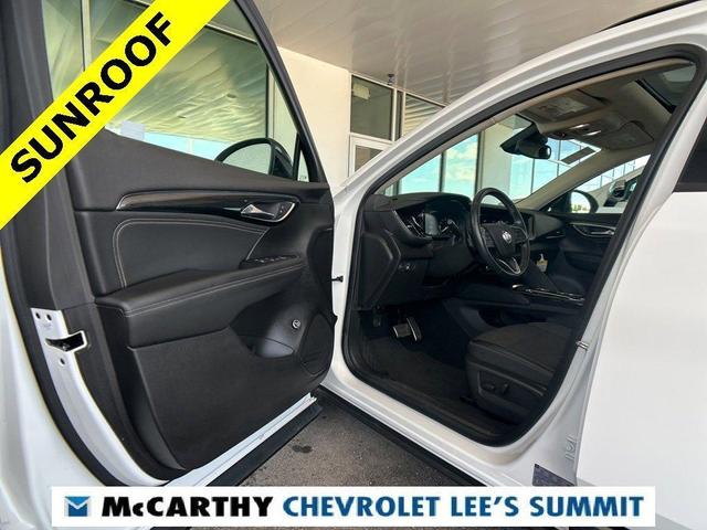 Photo of 2022 Summit White Buick Envision