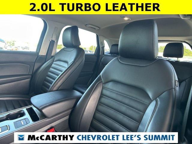 Photo of 2024 Gray Metallic Ford Edge