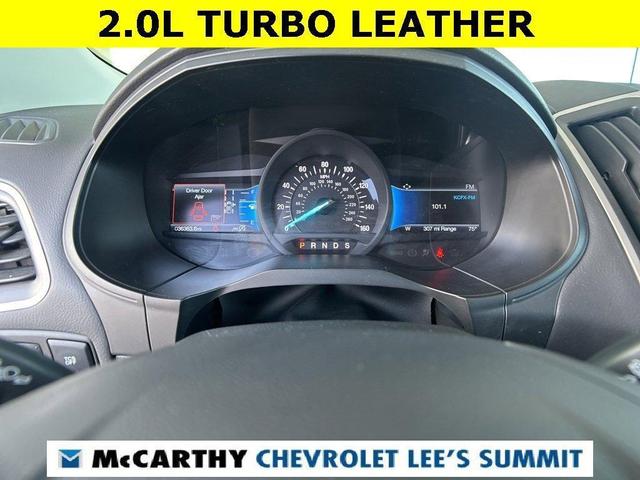 Photo of 2024 Gray Metallic Ford Edge