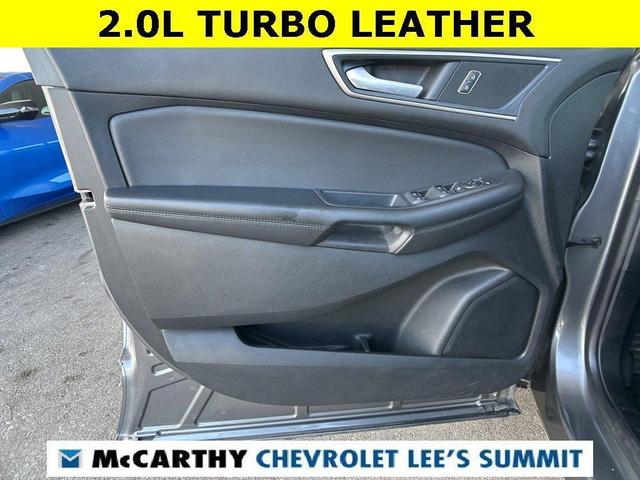 Photo of 2024 Gray Metallic Ford Edge