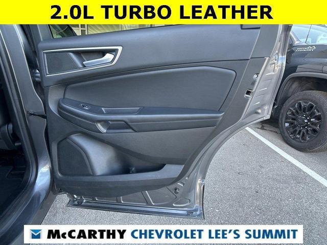 Photo of 2024 Gray Metallic Ford Edge