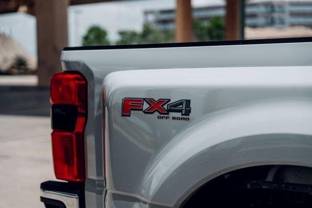 Photo of 2025 Avalanche Ford F-350