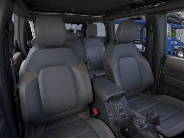 Photo of 2025 Oxford White Ford Bronco