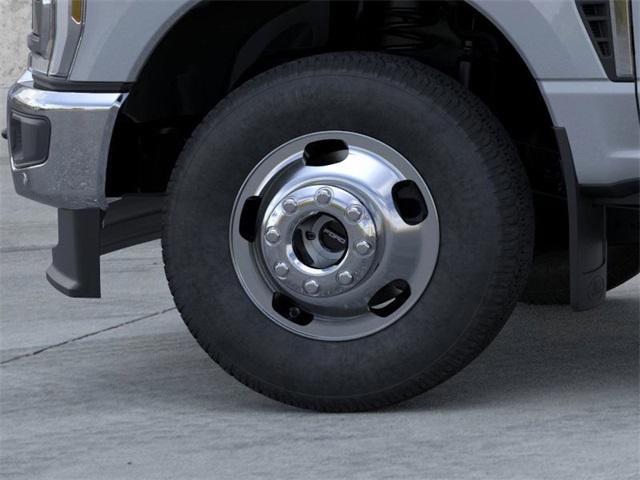 Photo of 2025 Gray Ford F-350