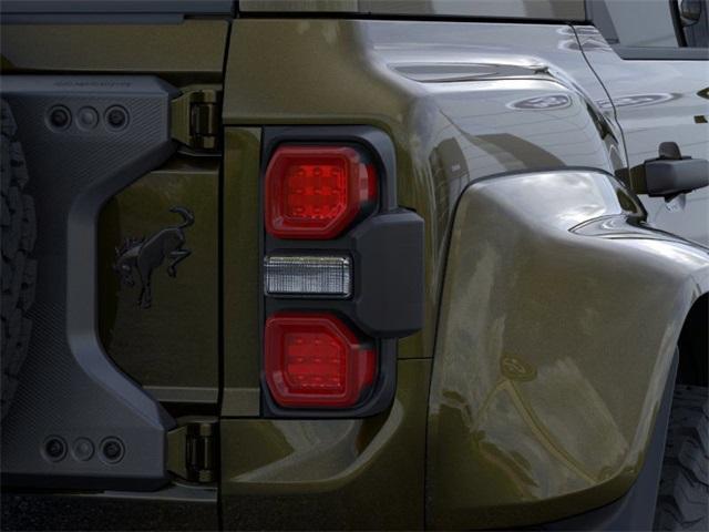 Photo of 2025 Green Metallic Ford Bronco