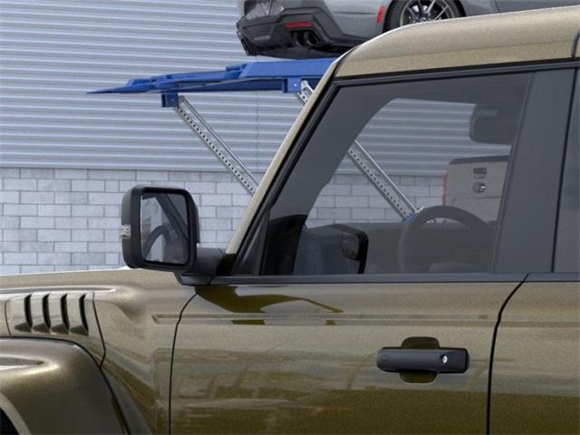 Photo of 2025 Green Metallic Ford Bronco