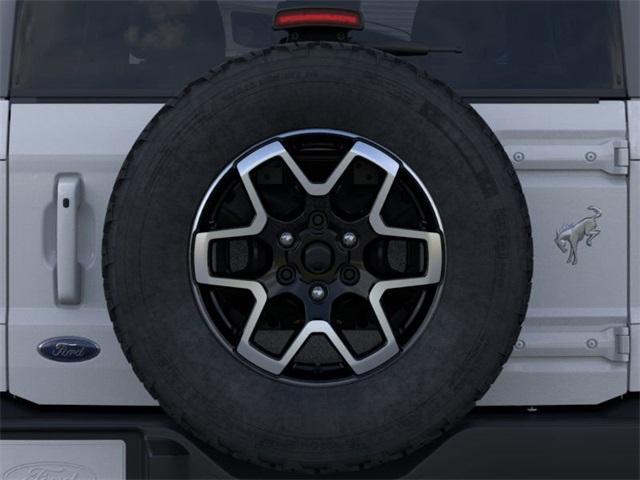Photo of 2025 Oxford White Ford Bronco