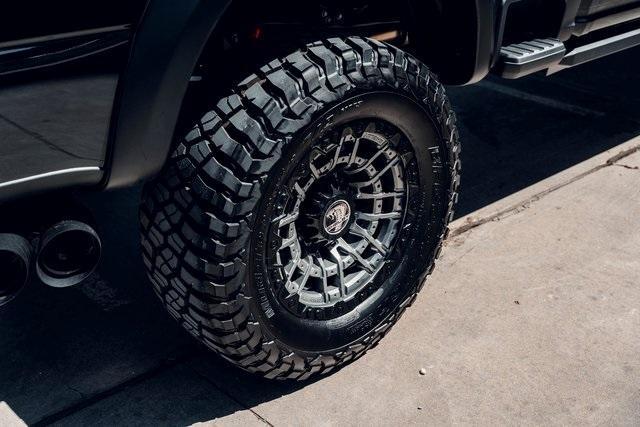 Photo of 2025 Agate Black Metallic Ford F-250