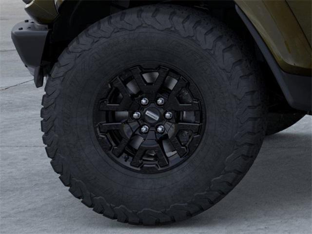 Photo of 2025 Green Metallic Ford Bronco