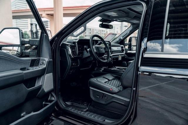 Photo of 2025 Agate Black Metallic Ford F-250