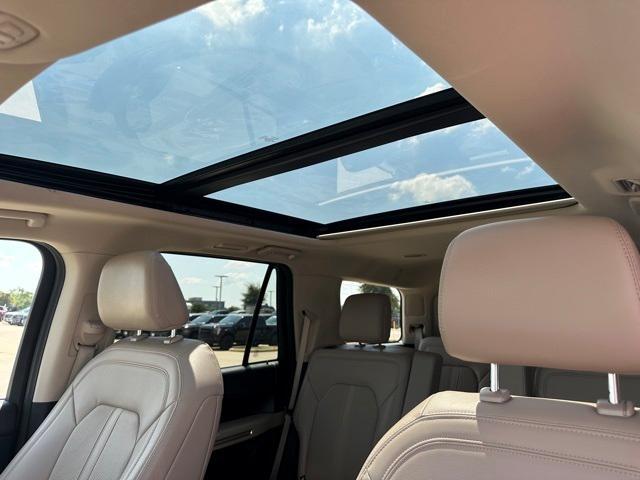 Photo of 2023 Black Metallic Ford Expedition