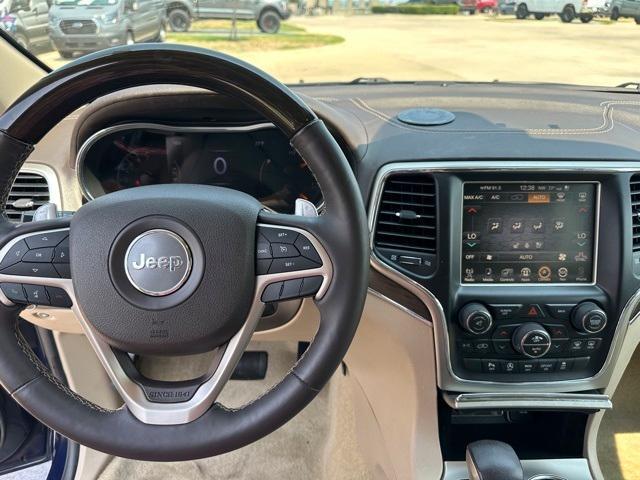 Photo of 2017 True Blue Pearlcoat Jeep Grand Cherokee
