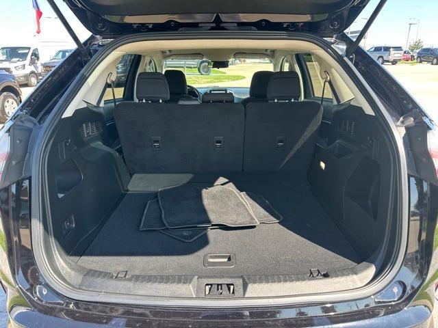 Photo of 2022 Agate Black Metallic Ford Edge