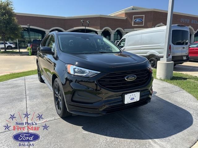Photo of 2022 Agate Black Metallic Ford Edge