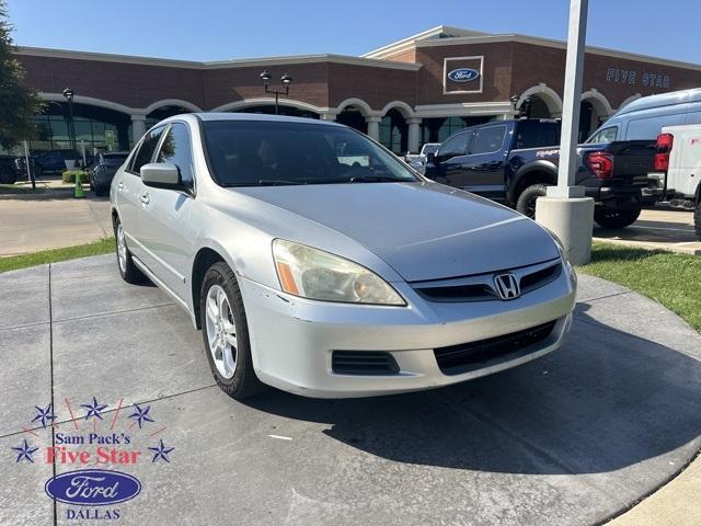 Photo of 2006 Alabaster Silver Metallic Honda Accord