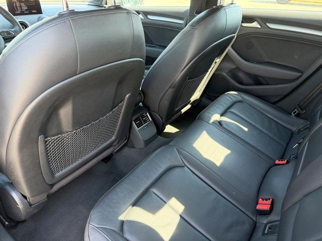 Photo of 2015 Silver Metallic Audi A3