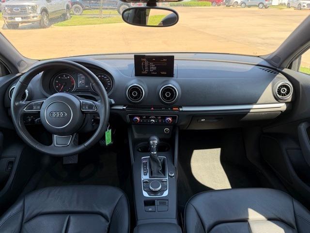 Photo of 2015 Silver Metallic Audi A3