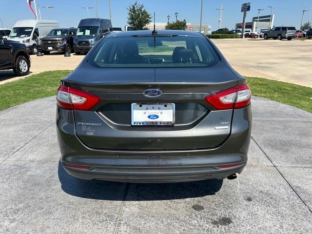Photo of 2016 Magnetic Ford Fusion
