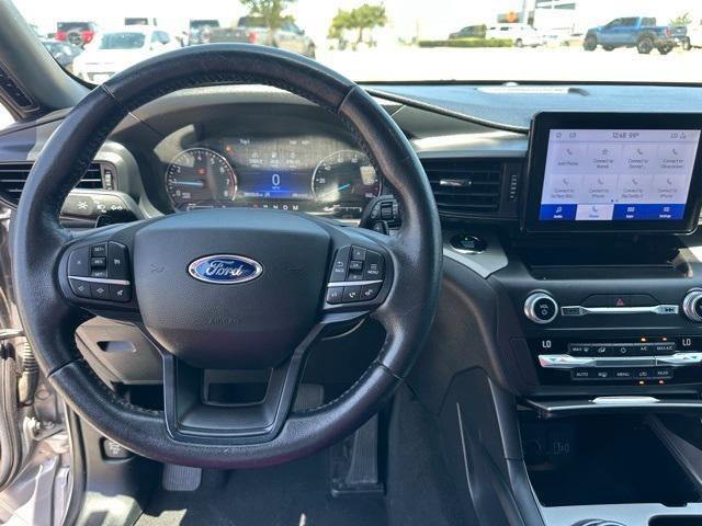 Photo of 2020 Iconic Silver Metallic Ford Explorer