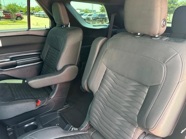 Photo of 2020 Iconic Silver Metallic Ford Explorer
