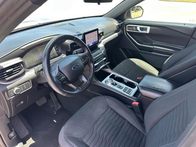 Photo of 2020 Iconic Silver Metallic Ford Explorer