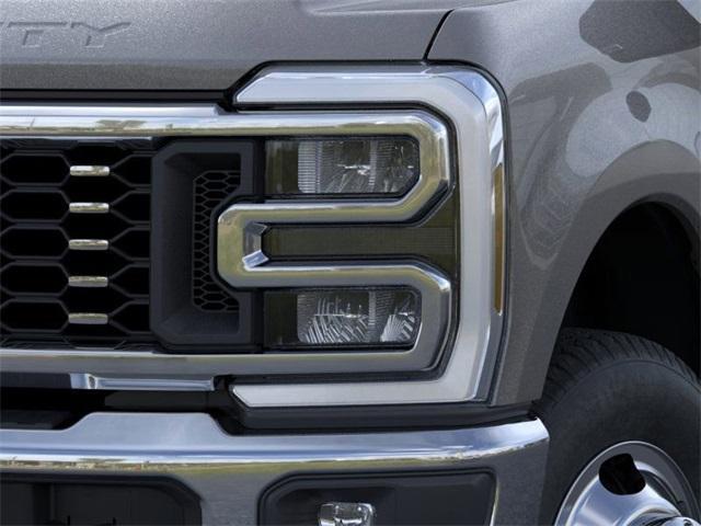 Photo of 2025 Gray Ford F-350