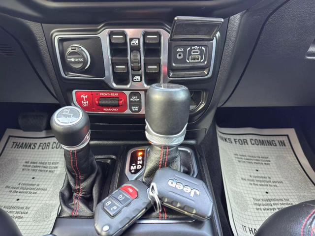 Photo of 2020 Gray Jeep Gladiator