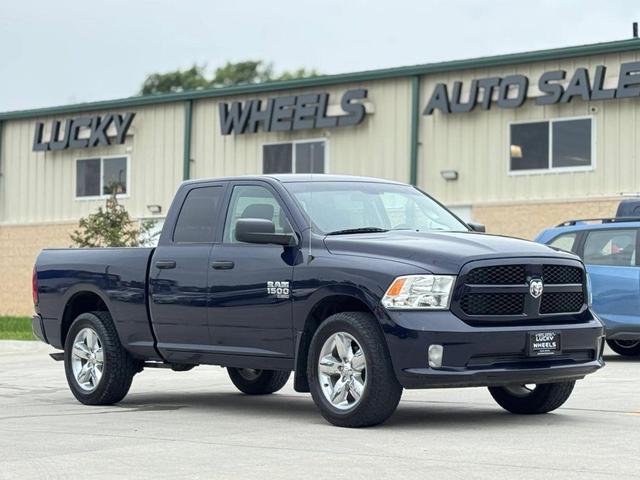 Photo of 2019 True Blue Pearlcoat RAM 1500