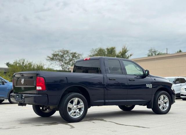 Photo of 2019 True Blue Pearlcoat RAM 1500
