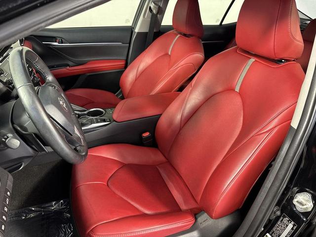 Photo of 2018 Black Toyota Camry