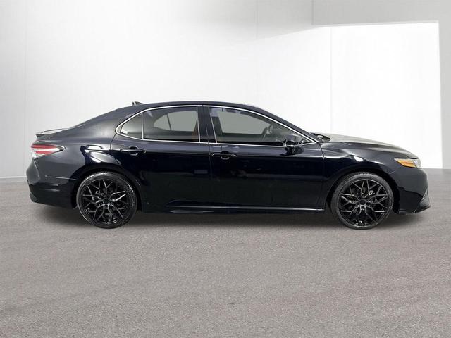 Photo of 2018 Black Toyota Camry