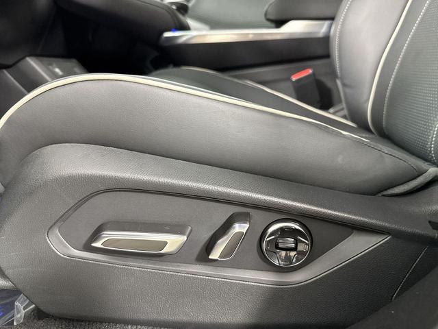 Photo of 2025 Majestic Black Pearl Acura RDX