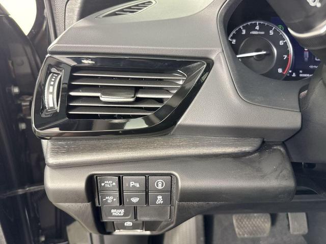 Photo of 2025 Majestic Black Pearl Acura RDX