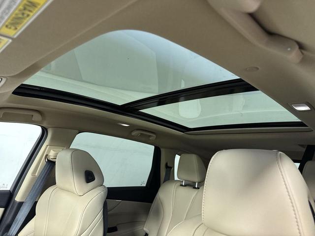 Photo of 2026 Nh-883p Acura MDX