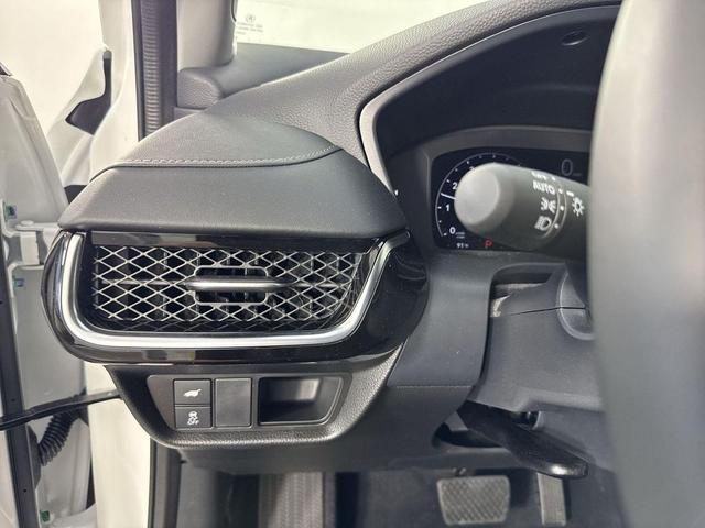 Photo of 2025 Nh-883p Acura ADX