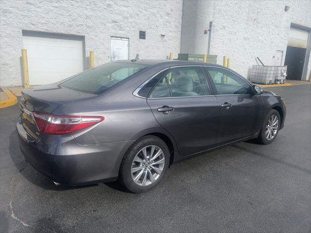 Photo of 2017 Predawn Gray Mica Toyota Camry