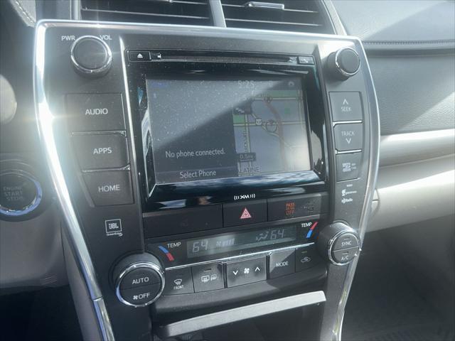 Photo of 2017 Predawn Gray Mica Toyota Camry