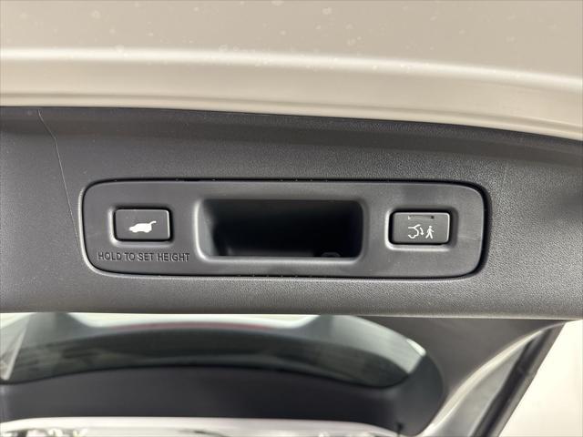 Photo of 2025 Nh-883p Acura ADX