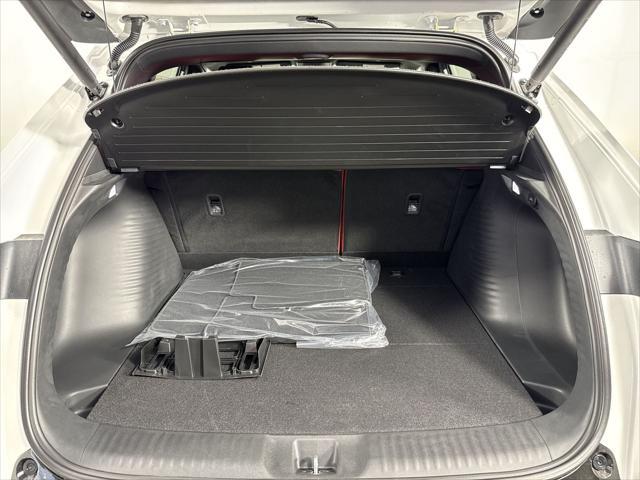 Photo of 2025 Nh-883p Acura ADX