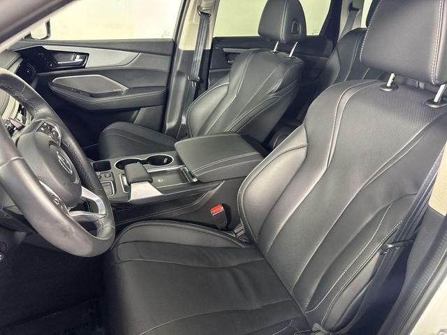 Photo of 2024 Platinum White Pearl Acura MDX