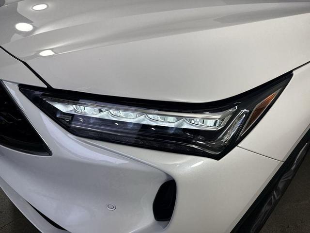 Photo of 2024 Platinum White Pearl Acura MDX