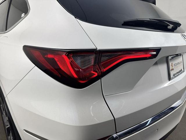 Photo of 2024 Platinum White Pearl Acura MDX