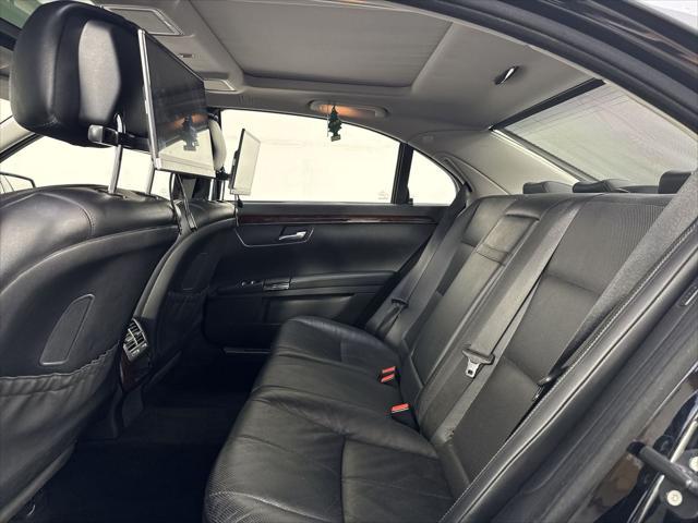 Photo of 2012 Black Mercedes-Benz S-Class
