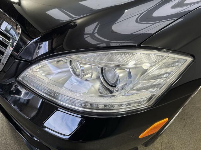 Photo of 2012 Black Mercedes-Benz S-Class
