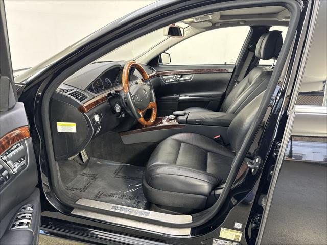 Photo of 2012 Black Mercedes-Benz S-Class