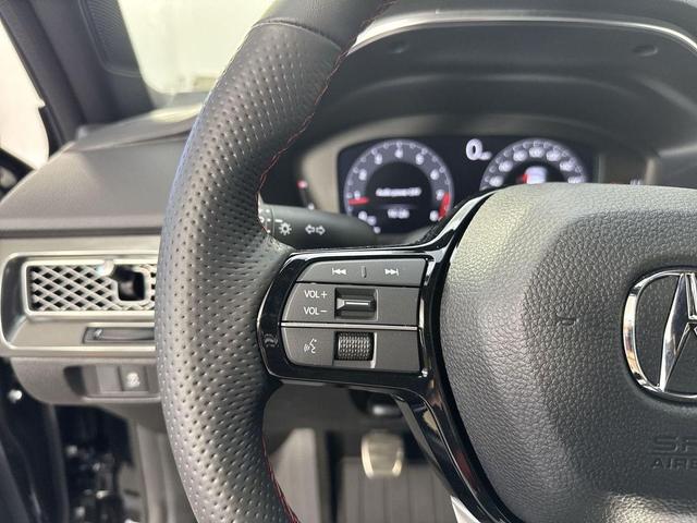 Photo of 2025 Majestic Black Pearl Acura Integra