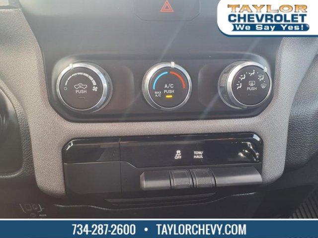Photo of 2024 Diamond Black RAM 1500